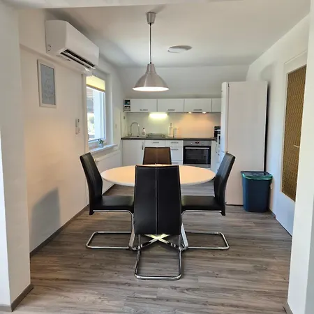 Petra Apartman Mojstrana