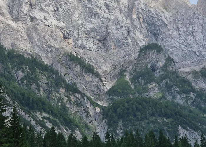 Petra מויסטראנה